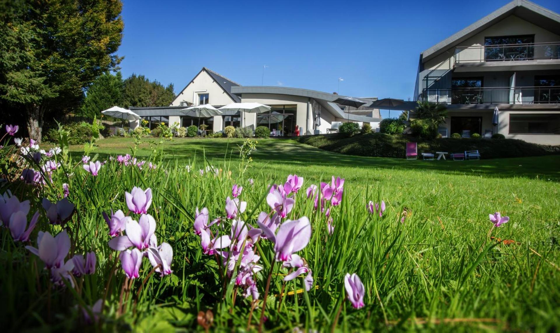 L'Aubiniere Hotel Restaurant & Spa Saint-Ouen-les-Vignes Buitenkant foto