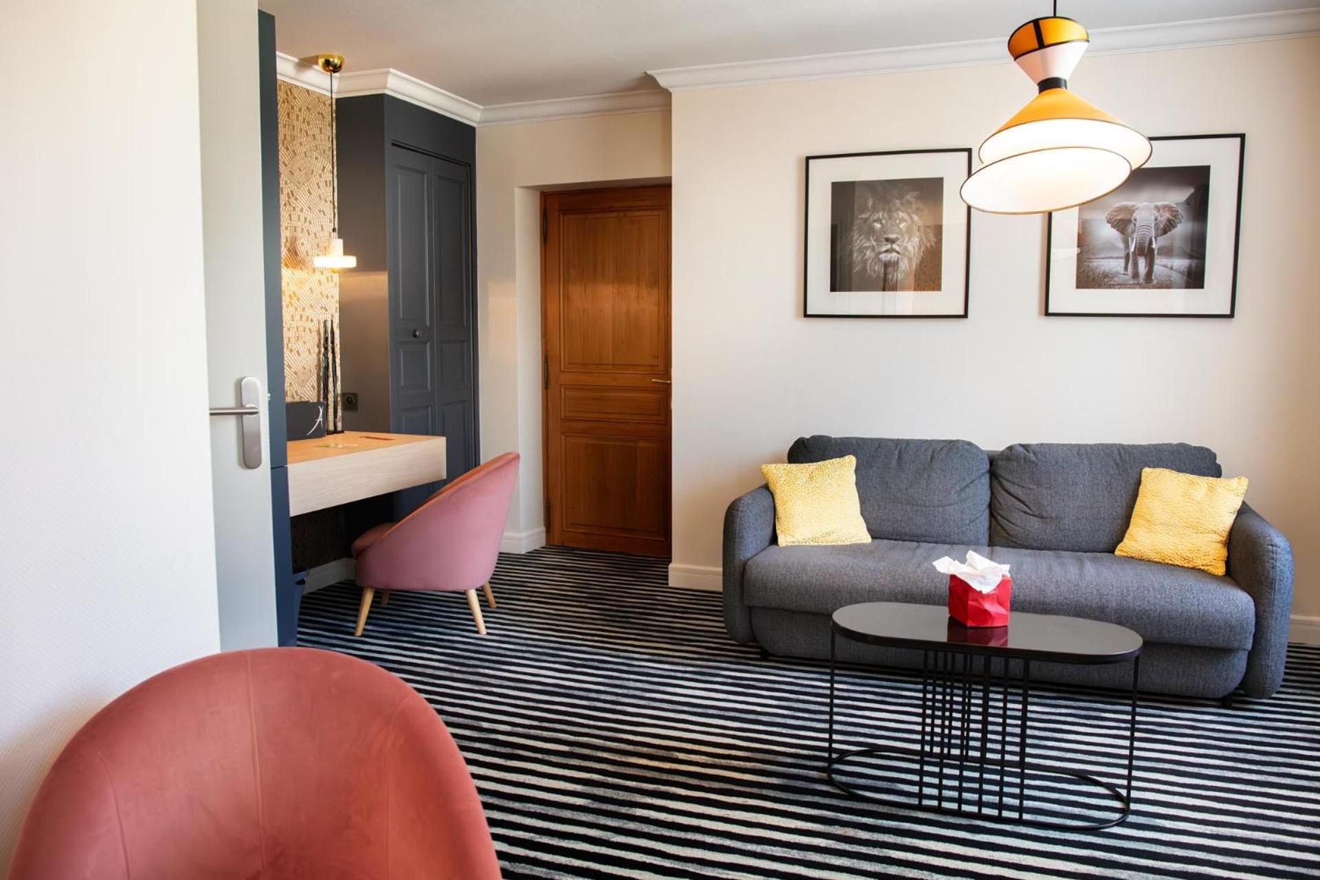 L'Aubiniere Hotel Restaurant & Spa Saint-Ouen-les-Vignes Buitenkant foto